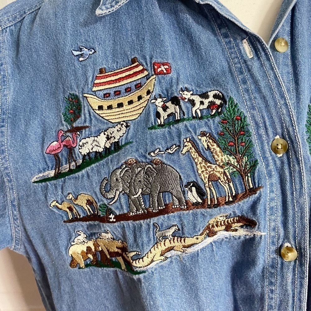 Let's Quiz Again 90’s Denim Noah's Ark Embroidered‎ Jungle Animals Jeans Shirt - Picture 3 of 9